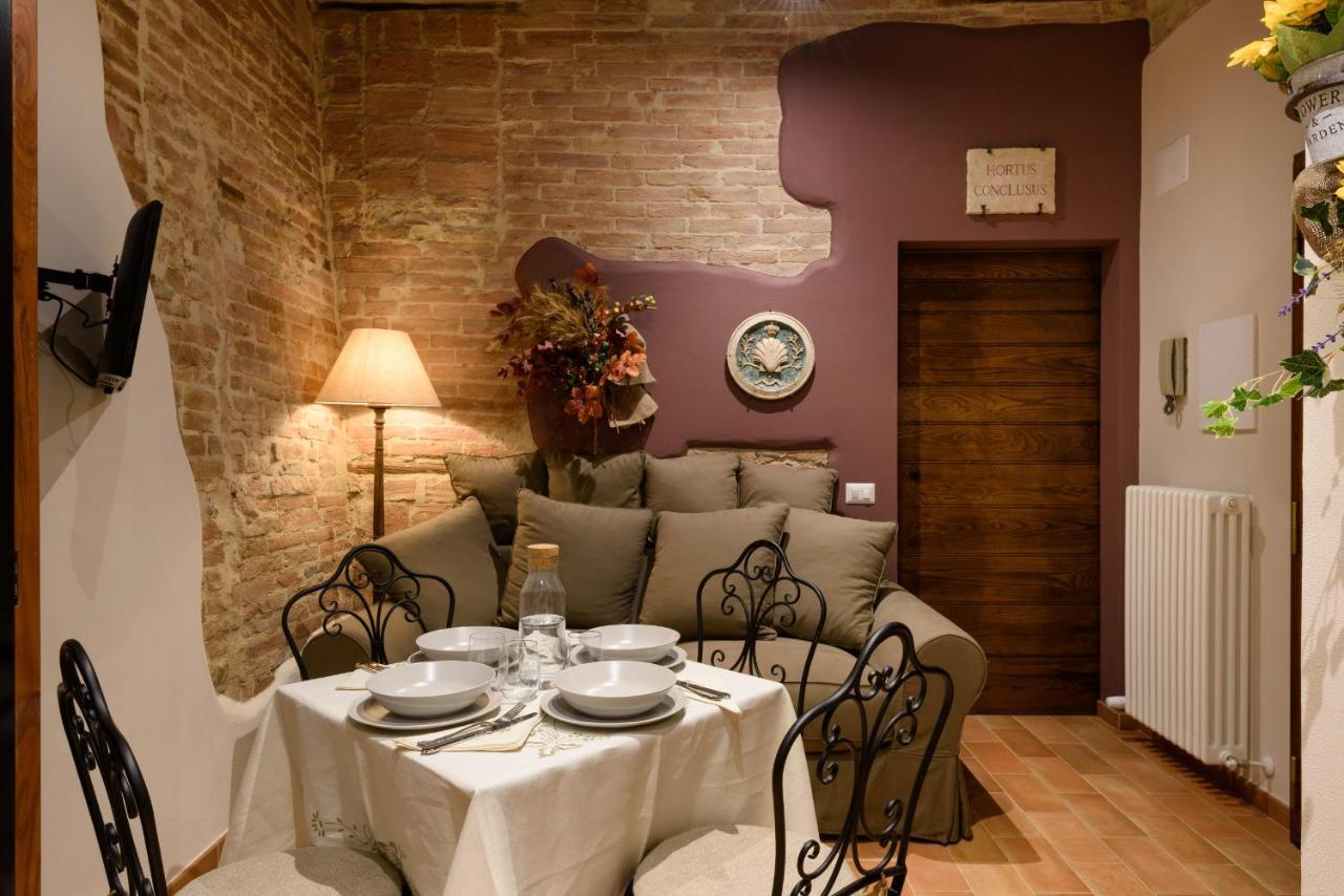 Hortus Conclusus + Free Parking Apartment Siena Luaran gambar